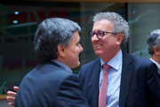 Euclide Tsakalatos et Pierre Gramegna lors de l'Eurogroupe du 20 février 2017 (c) Union européenne / Le Conseil de l'UE